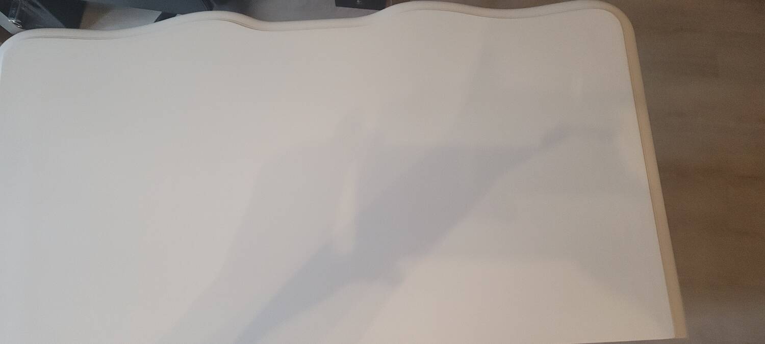 Louis XV style crossbow chest of drawers