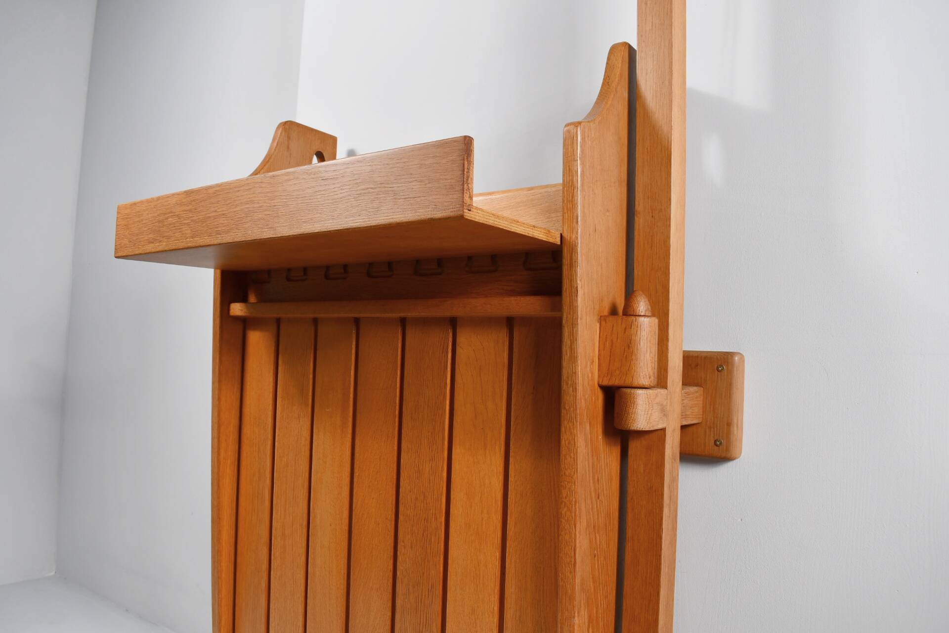 Guillerme et Chambron bar with standing lamp by Votre Maison.