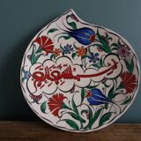 Empty pocket cup signed H. Yildiz Türkiye Iznik
