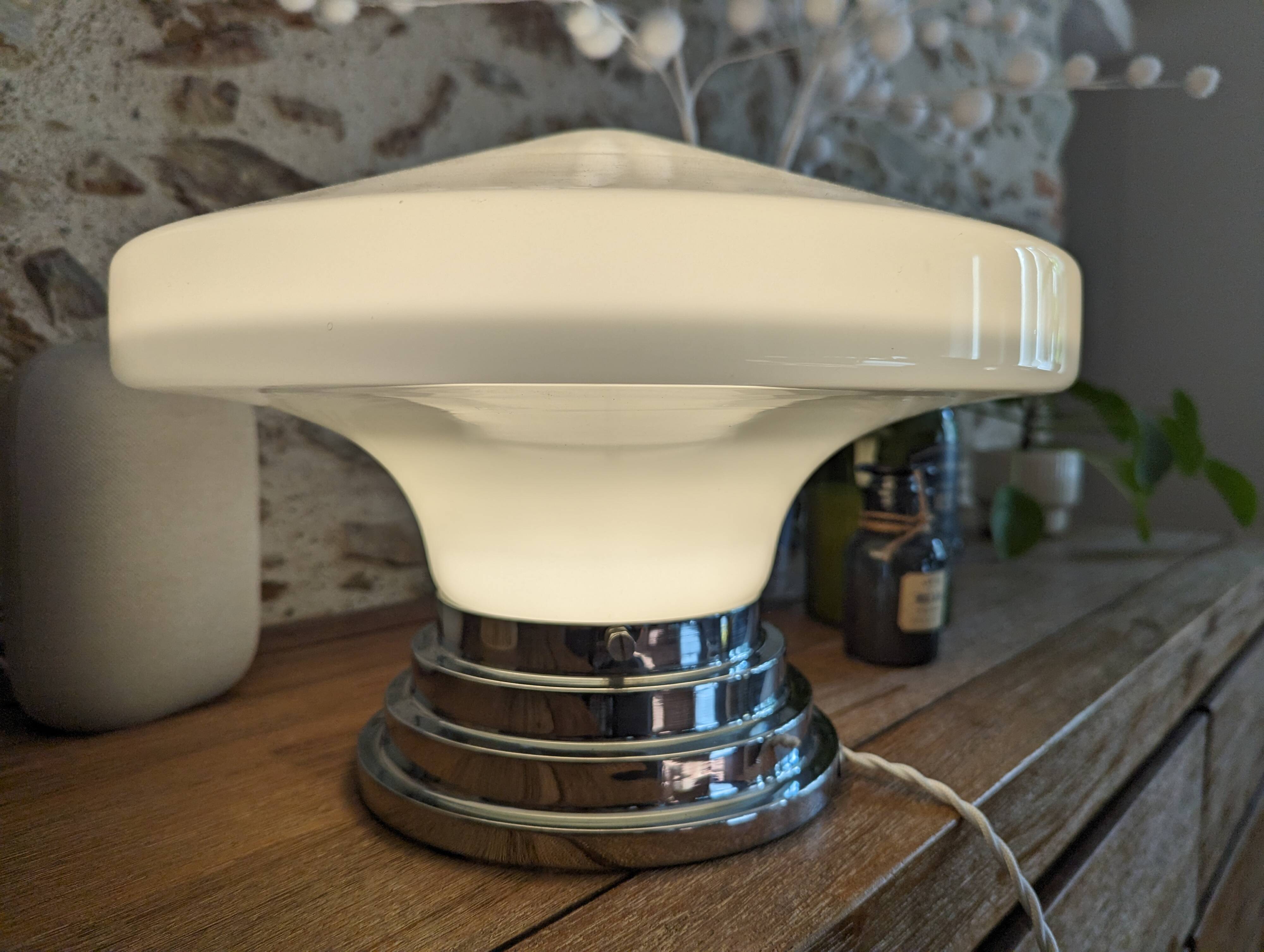 Ancien grand plafonnier skyscraper lampe à poser opaline Bahaus Art déco 1930 Ø 31 cm