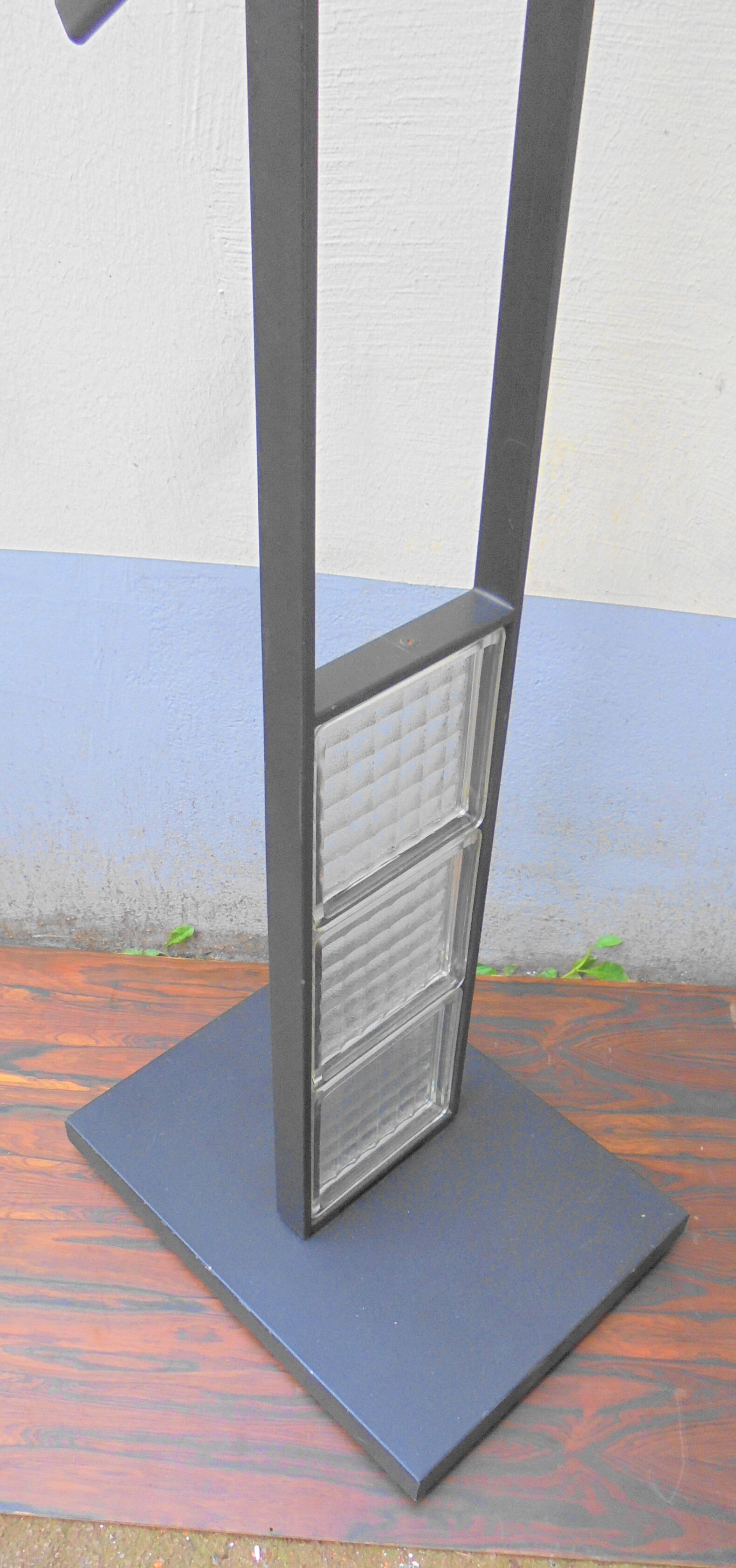 Vintage "Memphis Group" Room Valet of the 80s