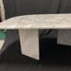 Table basse vintage en marbre blanc de carrare