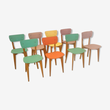 Série de 8 chaises vintage multicolore