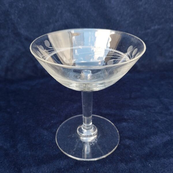 7 coupes champagne verre frise ciselée
