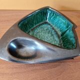 Cendrier formant porte pipe en céramique à glaçure verte et noire