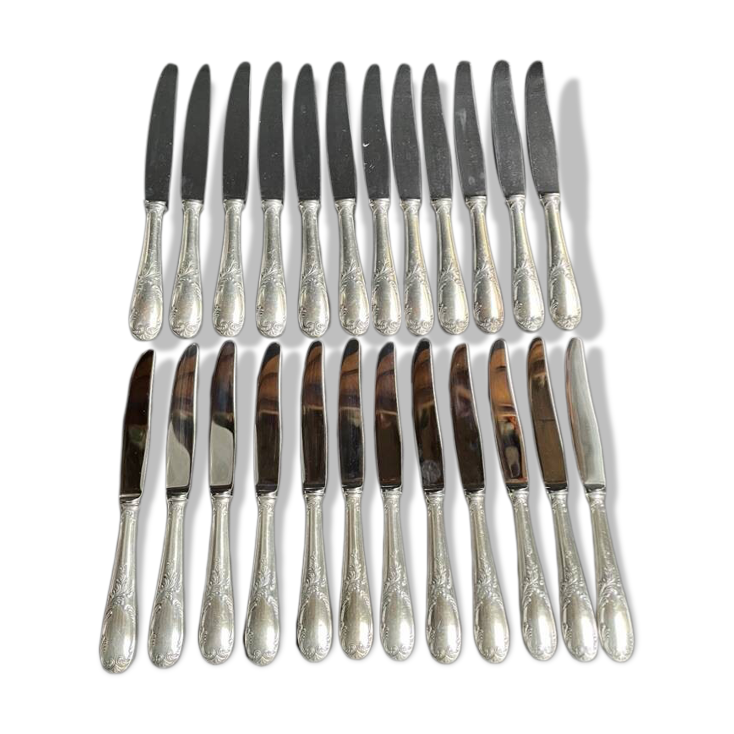 Box of 24 knives – Silver plated