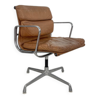 Eames Herman Miller tan / camel leather Soft Pad Group chair