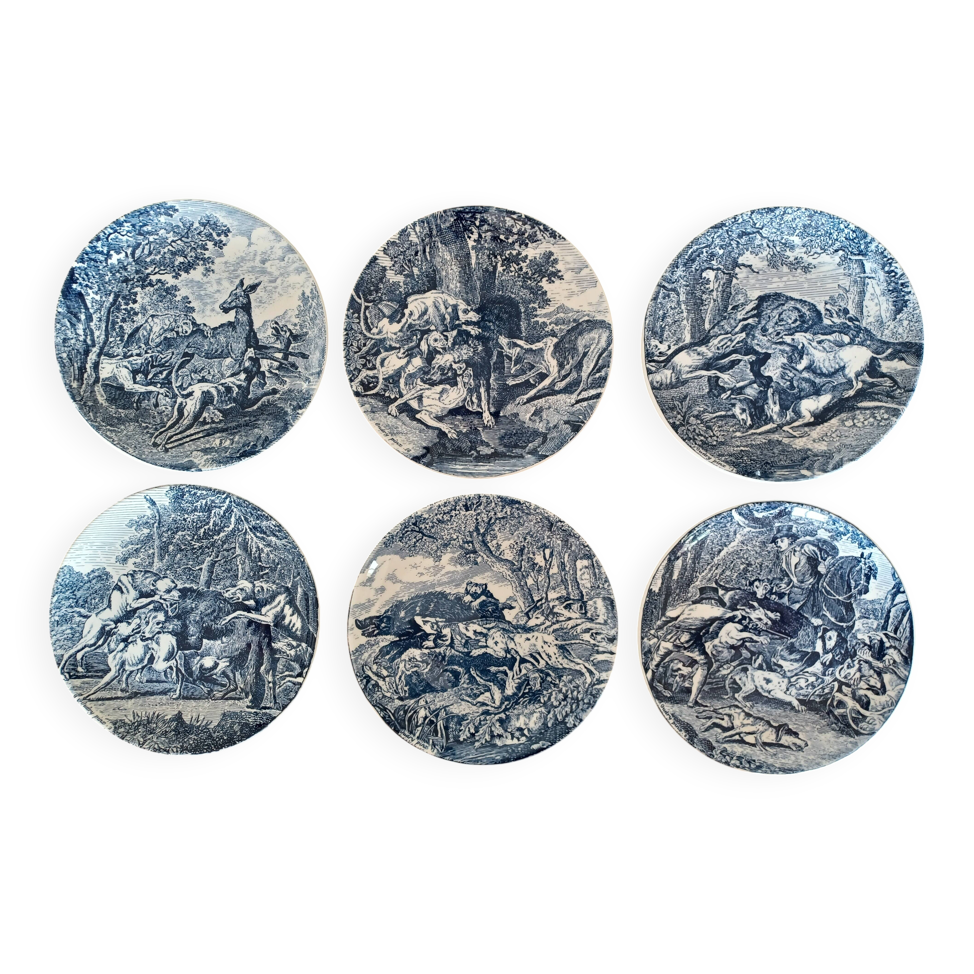 Gien porcelain plates, hunting scenes