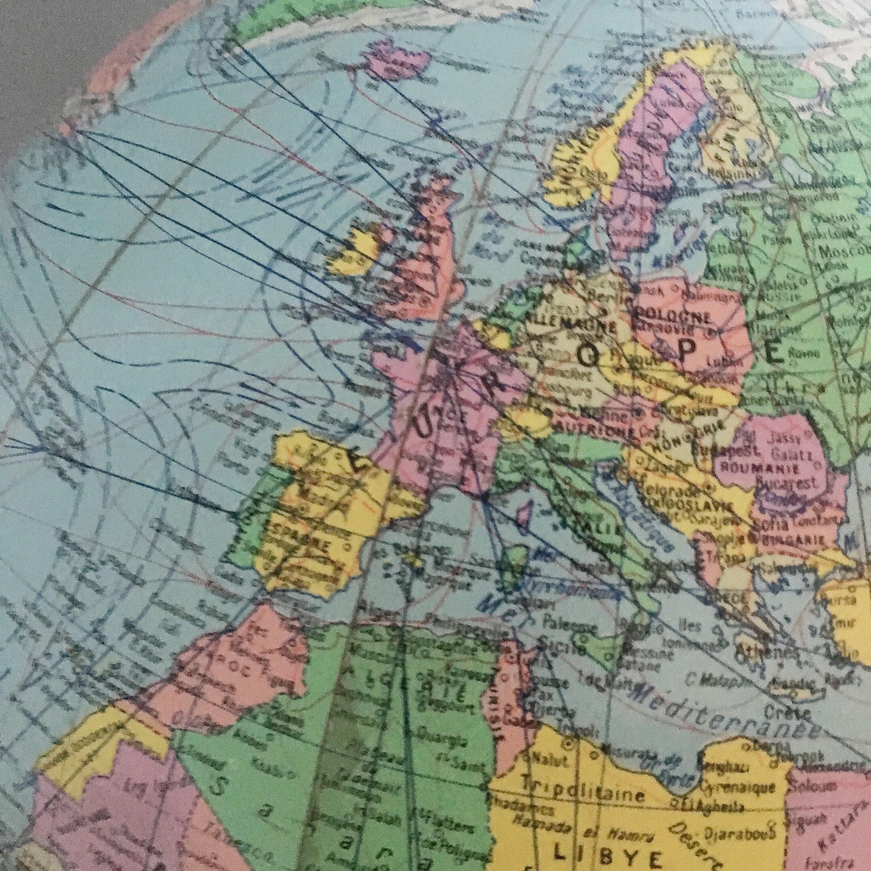 Ancient globe Girad and Barrier