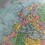 Ancien globe terrestre Girad et Barrière