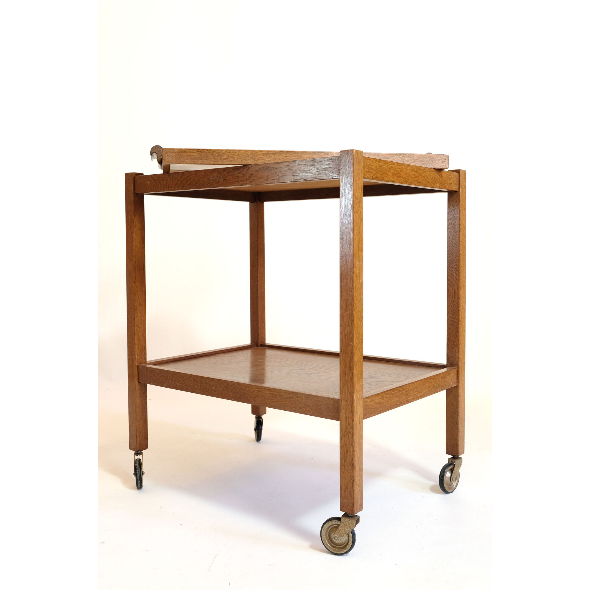 Light wood service and removable top from the 60s and 70s.