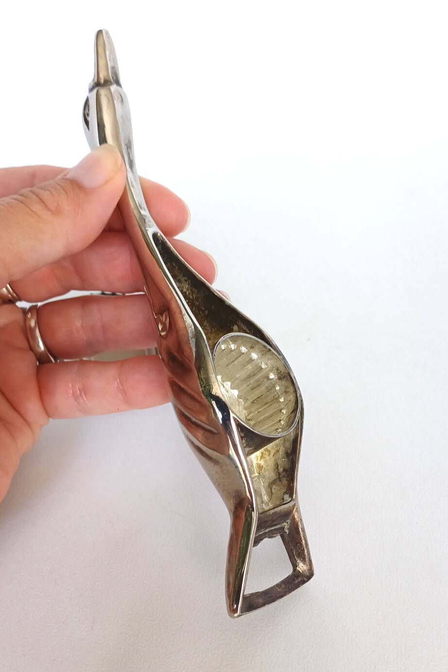Metal swan bottle opener