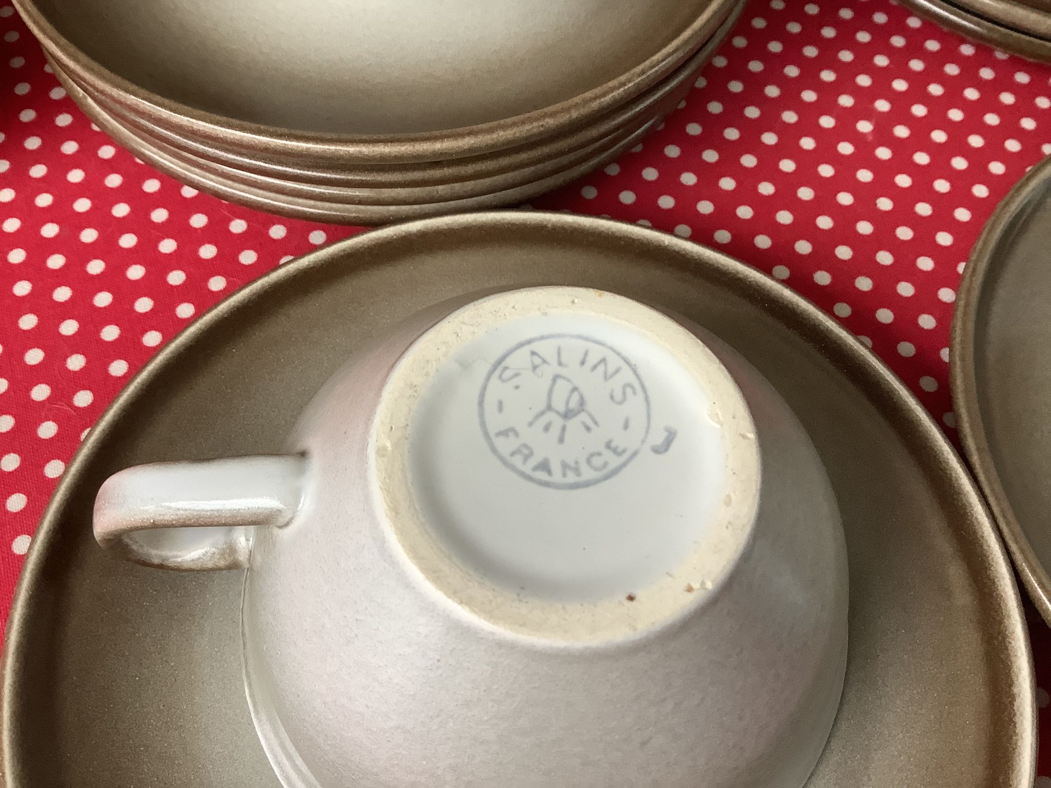 Tasses Salins France émaillé imitant le grès