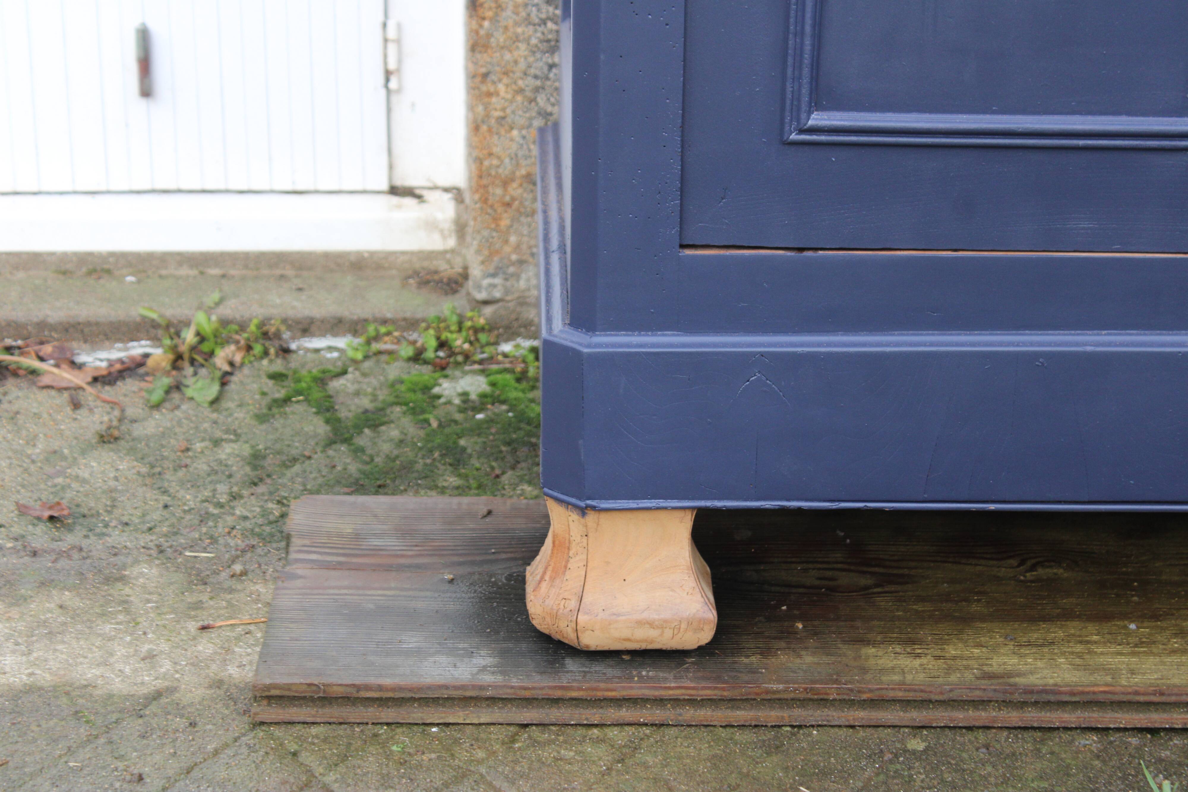 Antique solid wood sideboard – Deep blue & wooden top