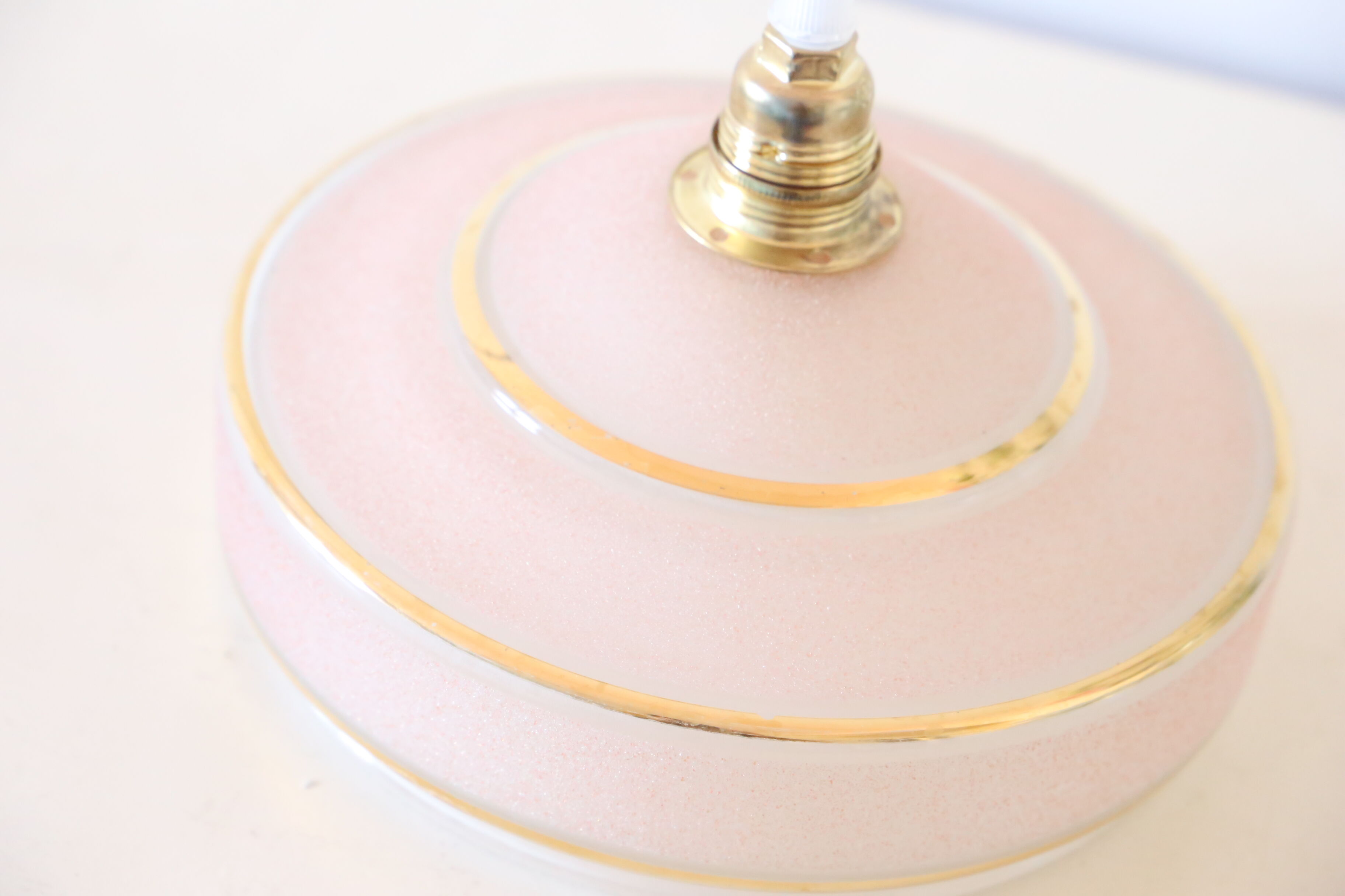 Hanging lamp in granite glass, pink and gold, vintage