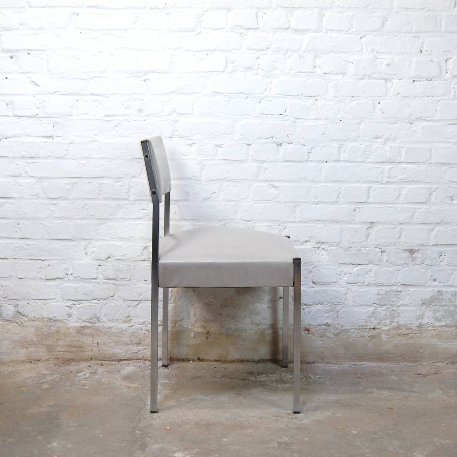 Chaise "Roma" par Pierre Guariche pour Meurop 1965