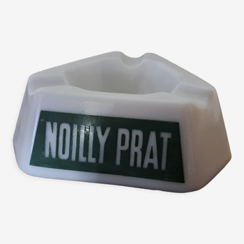Cendrier triangulaire de bar opaline blanche- support publicitaire pour les apéritifs Noilly Prat