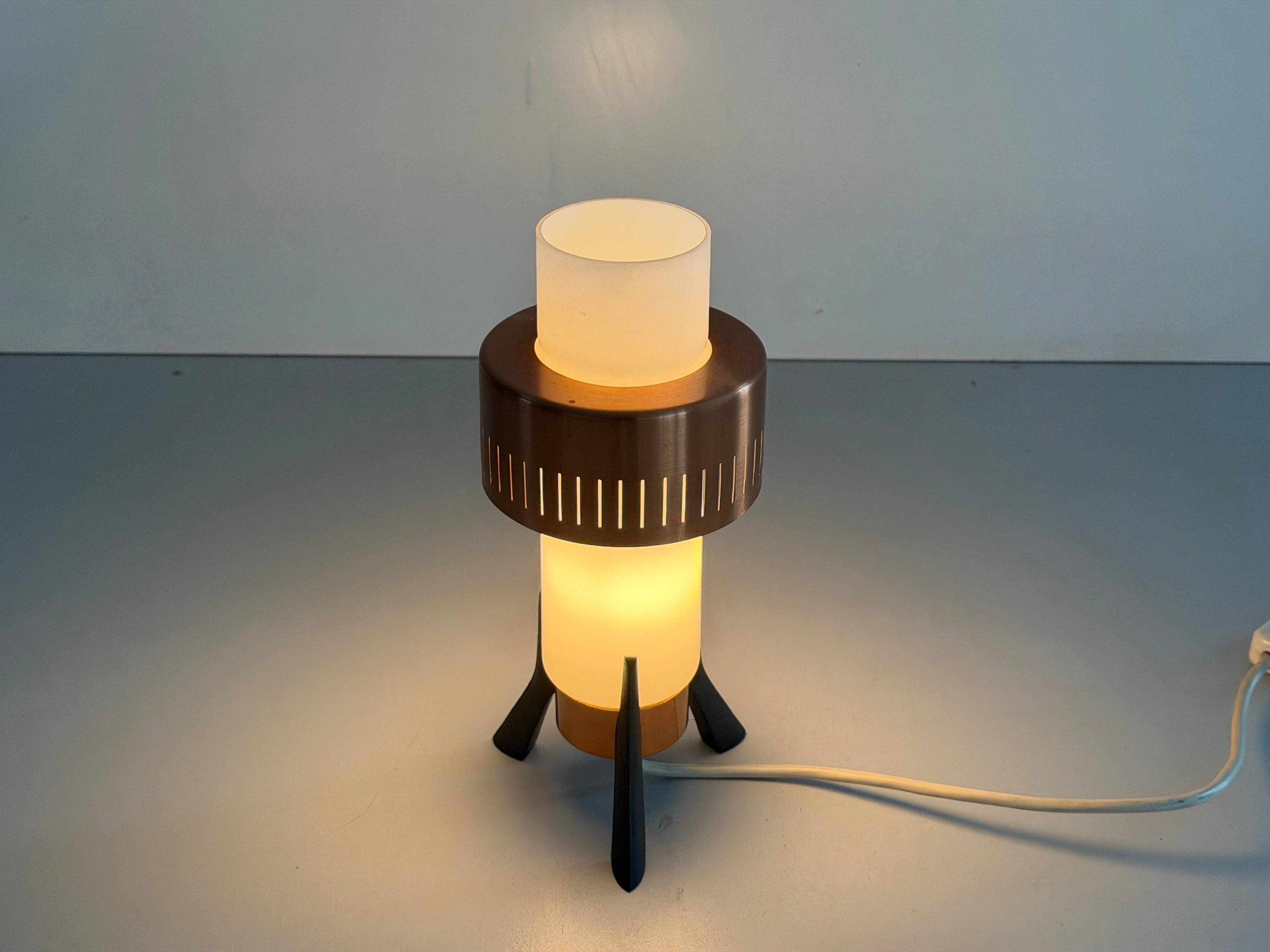 Simple table lamp in copper metal and opal glass, 1960s, Germany