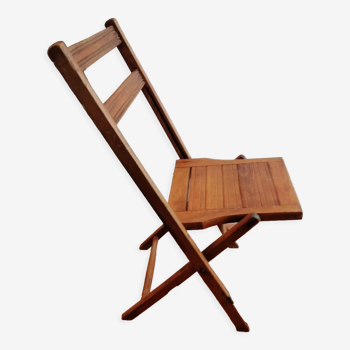 Folding wooden chair