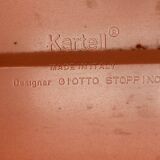 Space age pink plastic magazine rack, Giotto Stoppino, Kartell 1970s