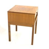 Table de chevet en noyer, Suède, 1960