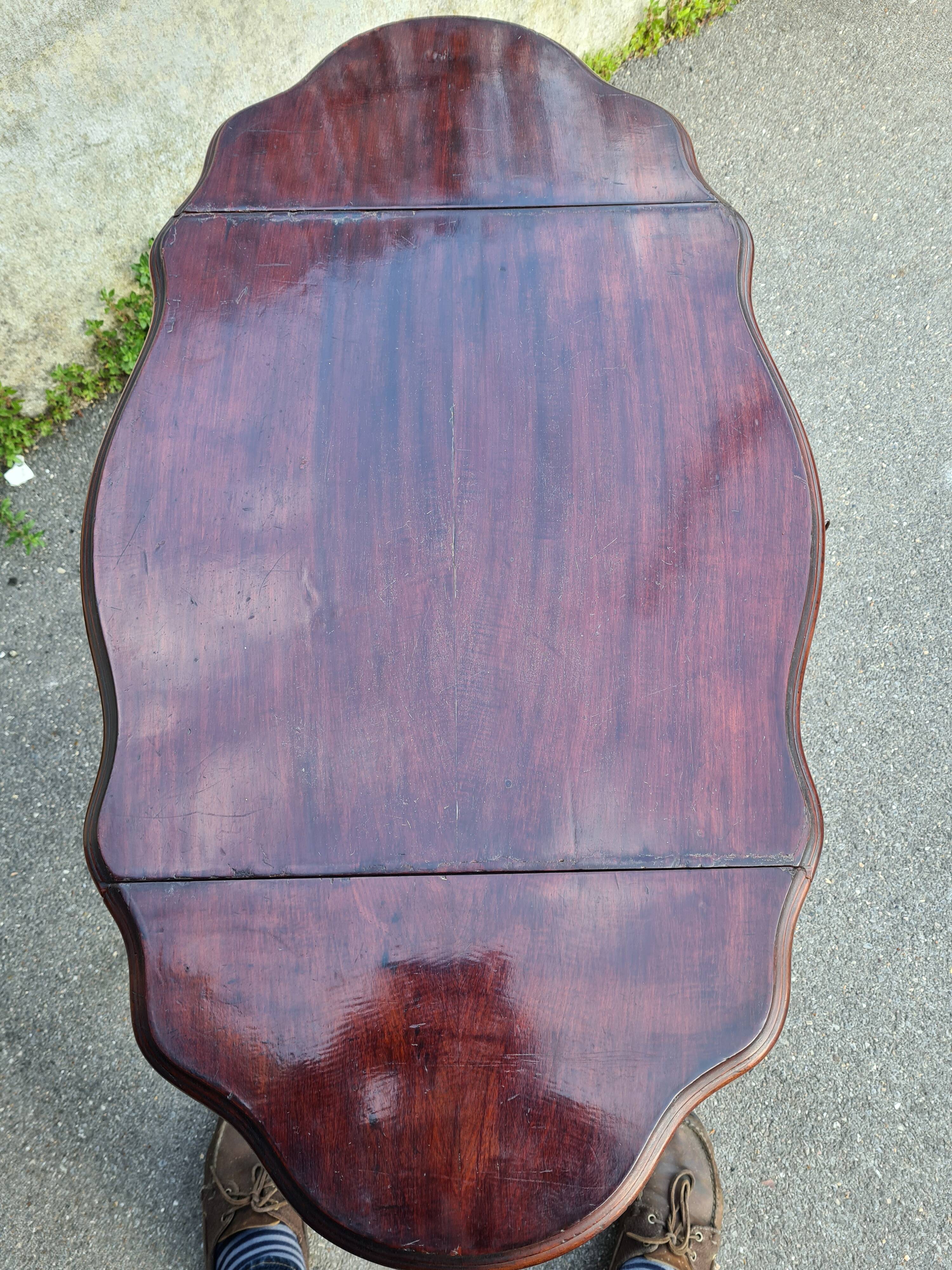 Mahogany N3 side table