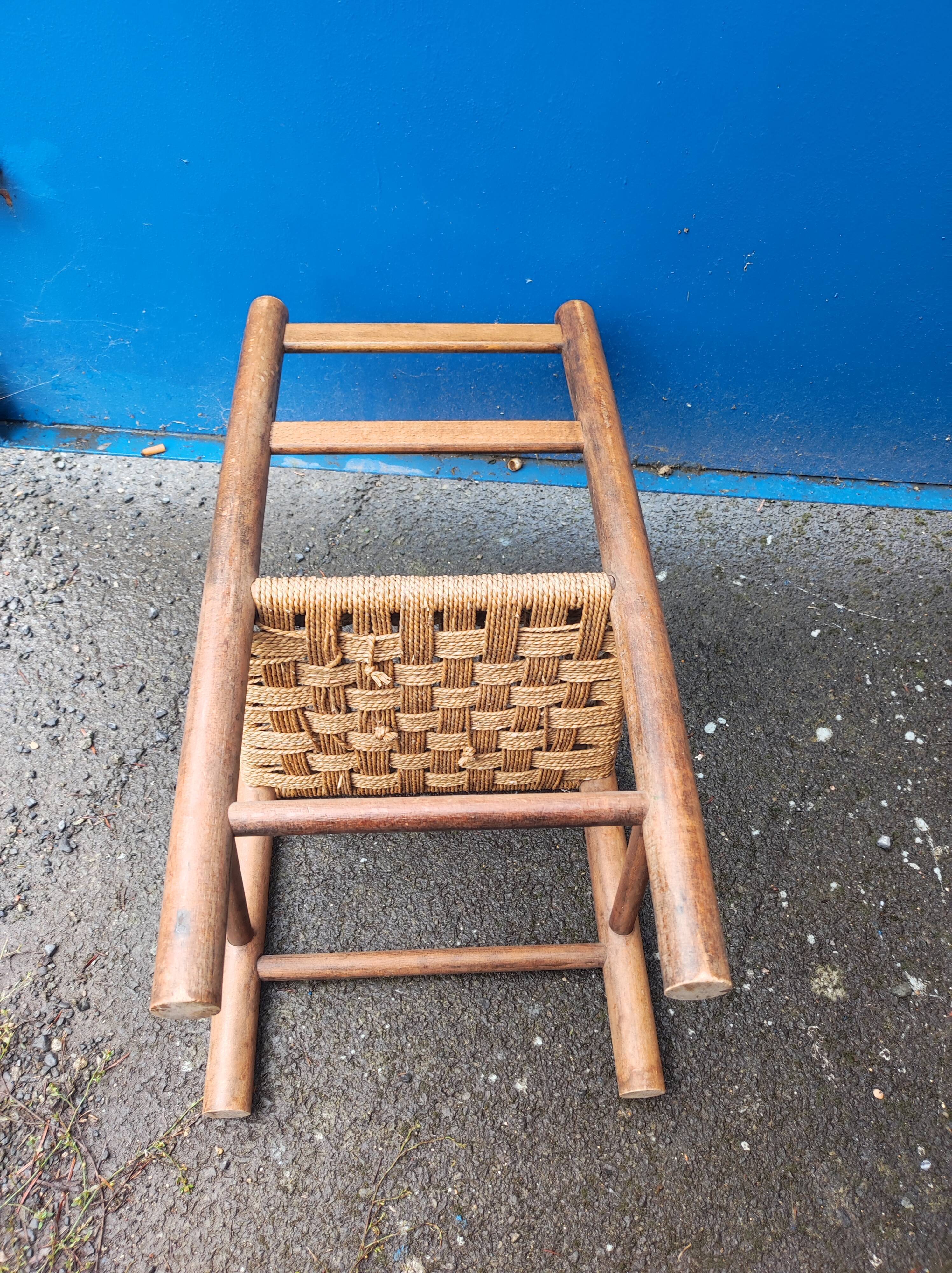 Children's chair wood and woven sea grass