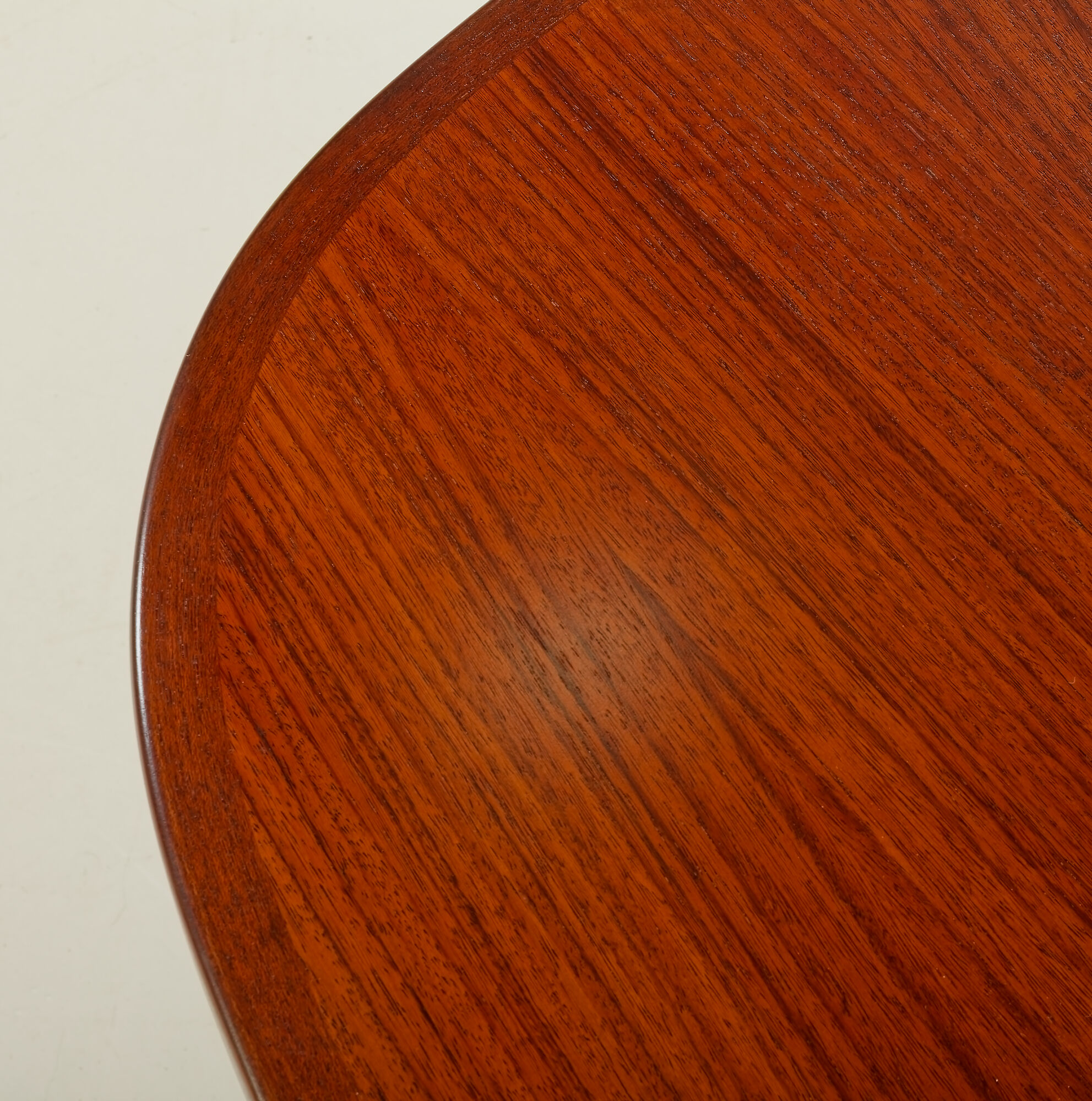 Gudme Mobelfabrik rosewood table with extensions, Denmark 1970s