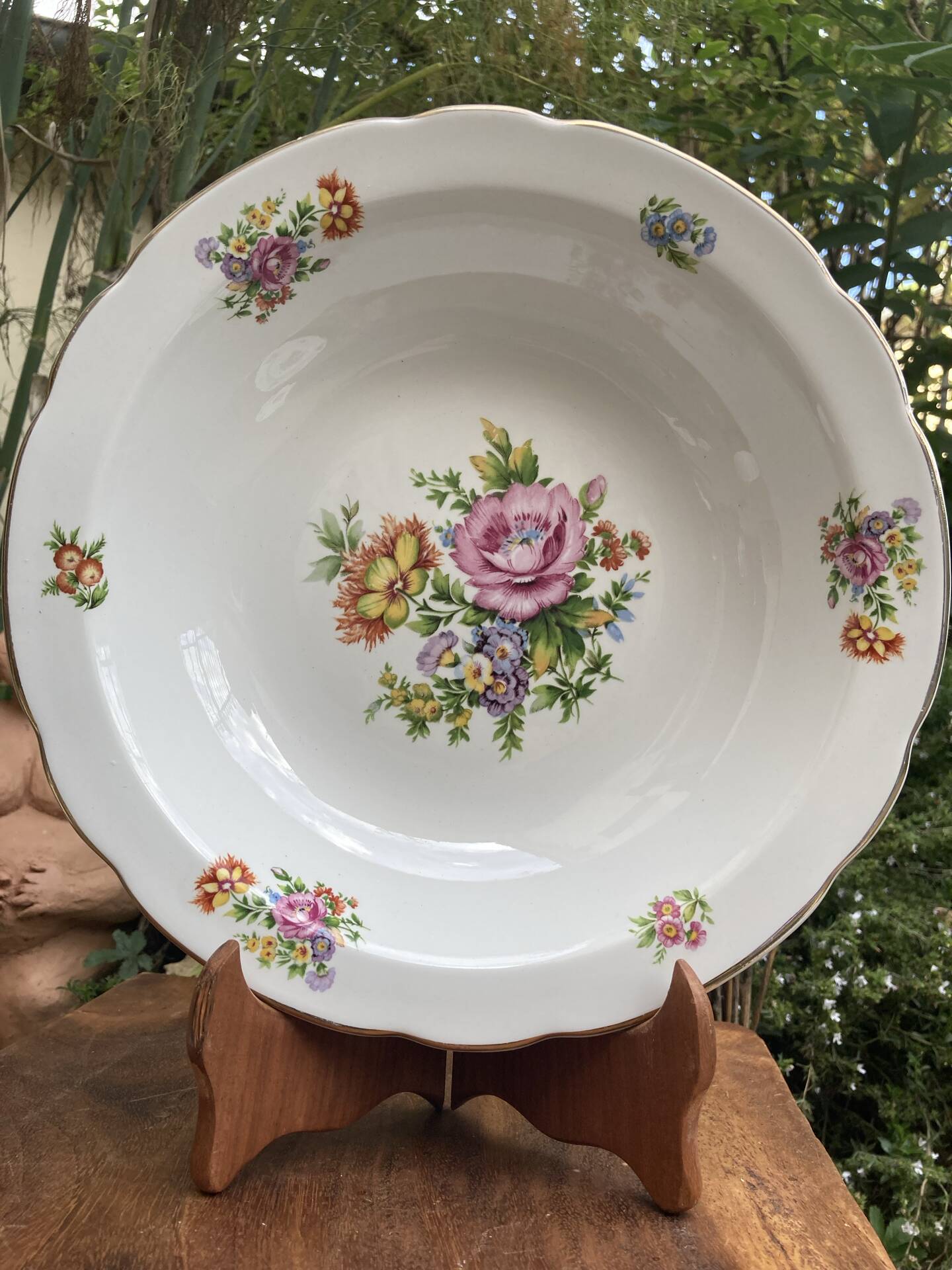 Plats de service ronds Digoin Sarreguemines charme d’antan