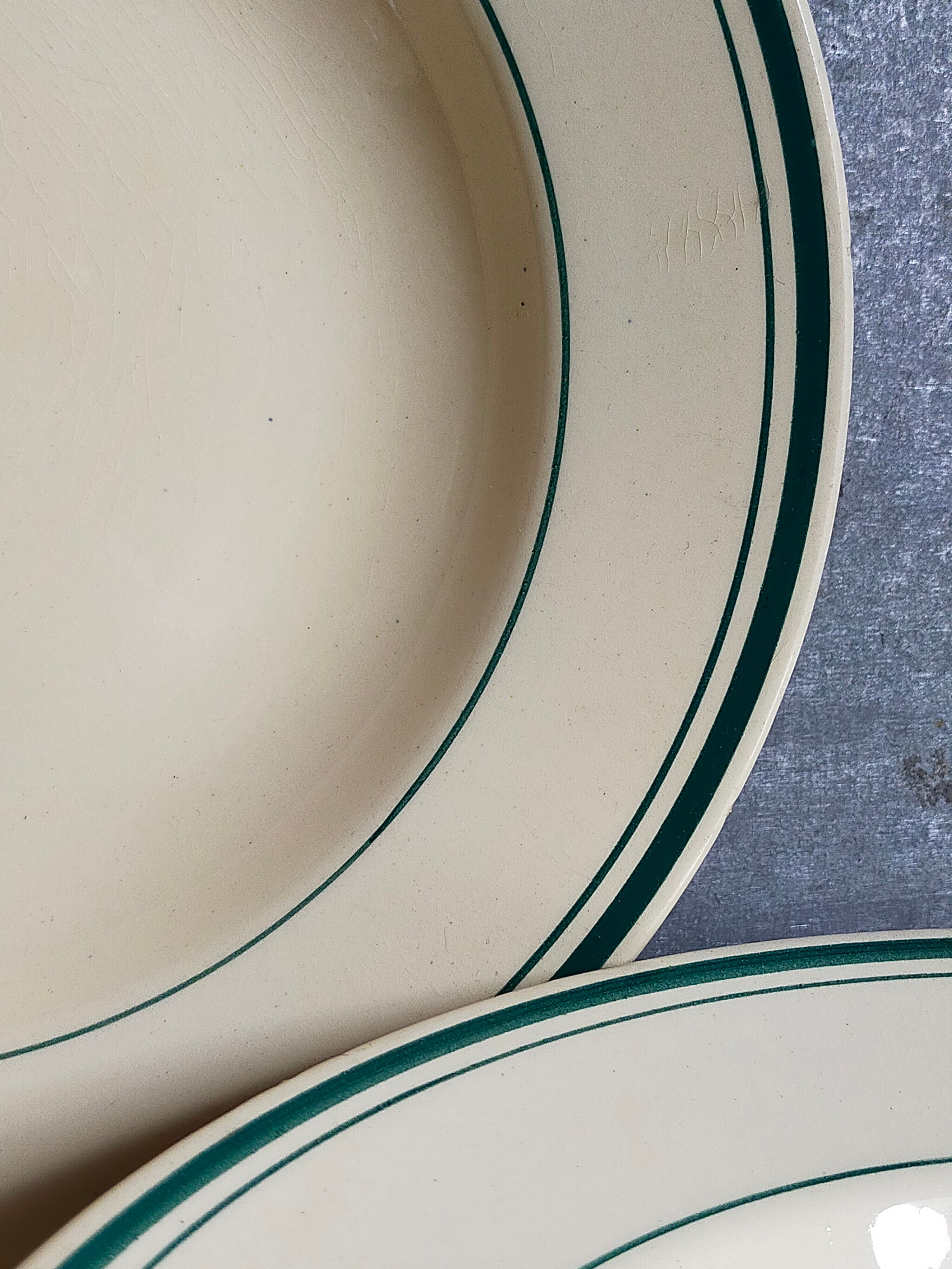 Four plates l'Amandinoise de Saint-Amand ancient