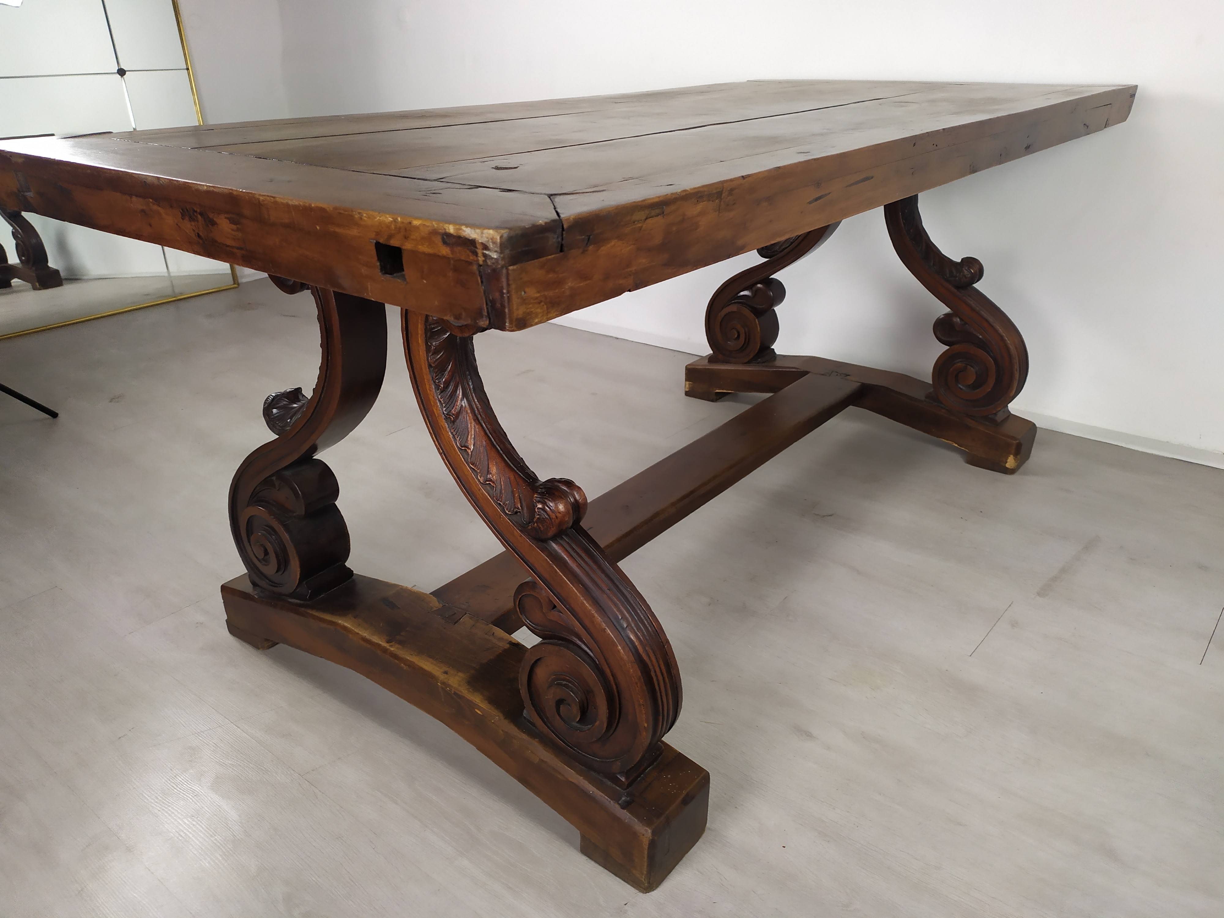 Spanish renaissance table