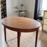 Table scandinave en teck ovale rallonges intégrées, années 60 comme neuve