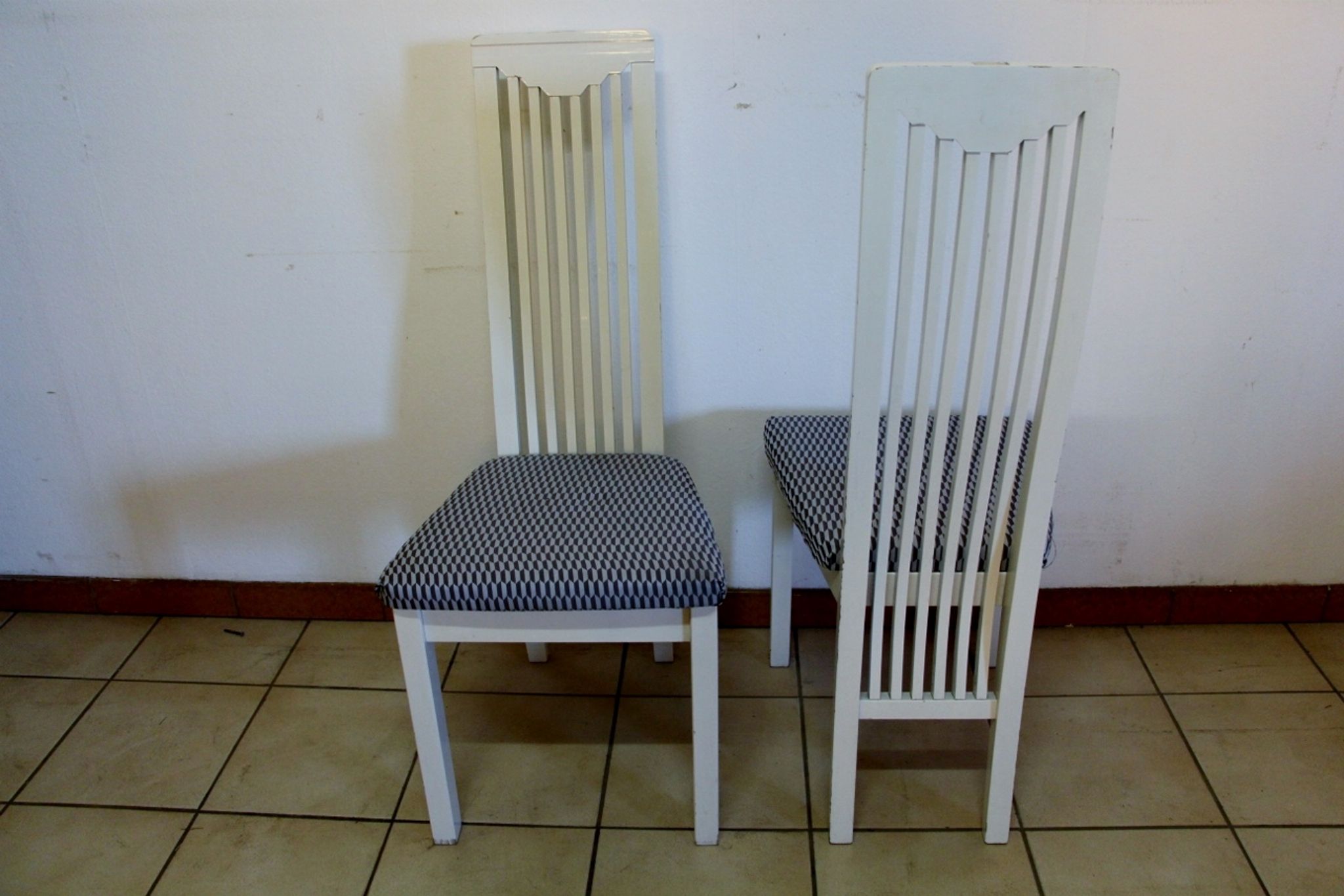 Series of eight chairs