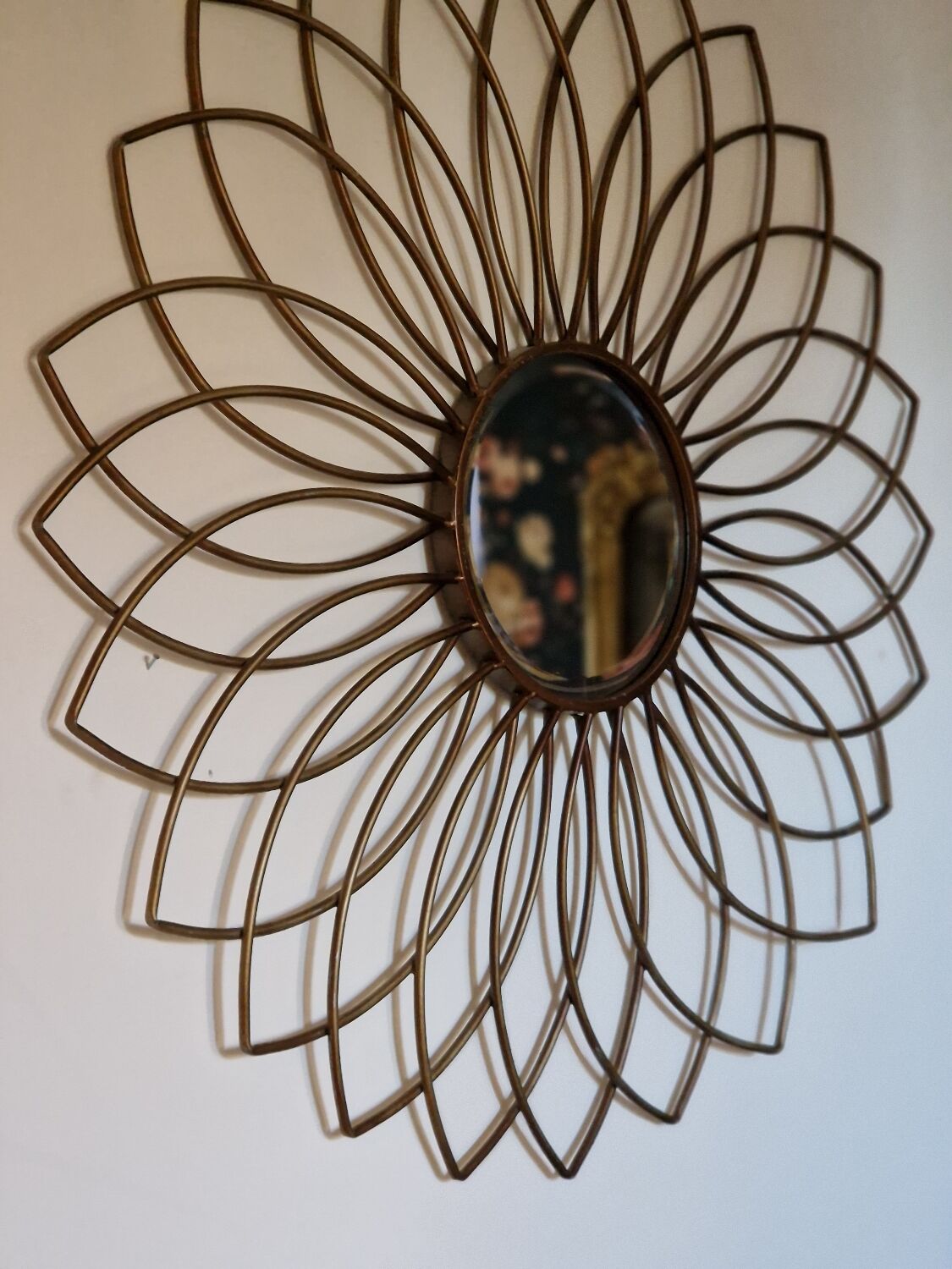 Mirror flower metal