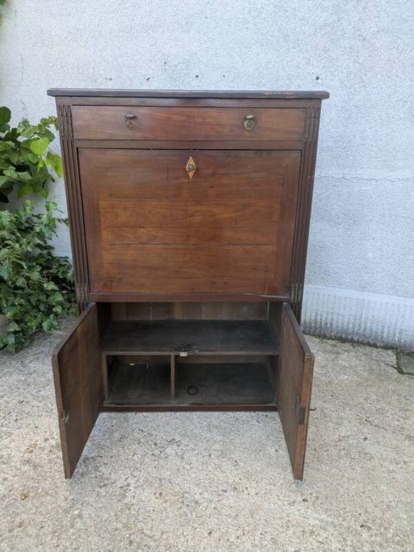 Secrétaire ancien