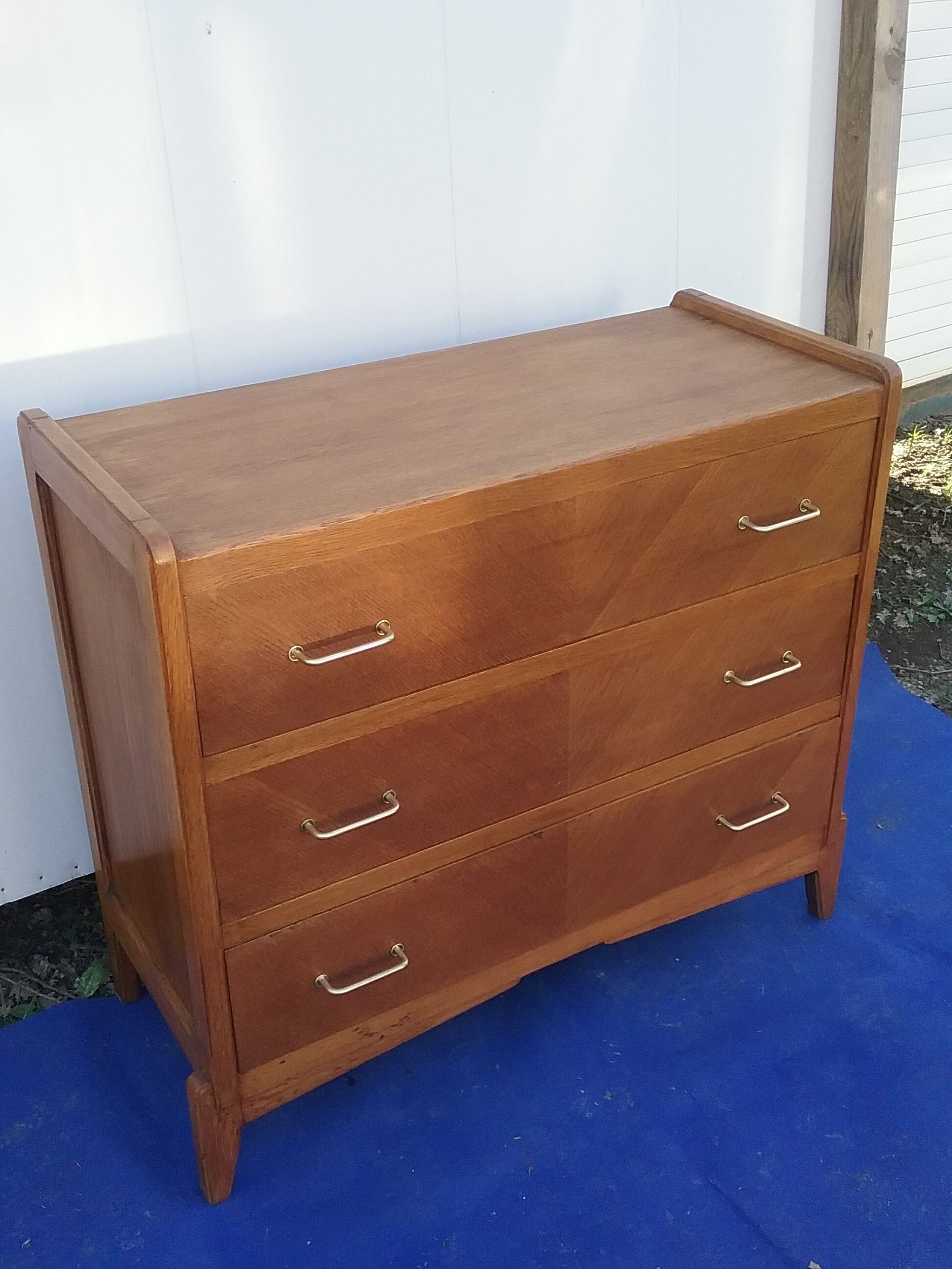 Vintage chest of drawers