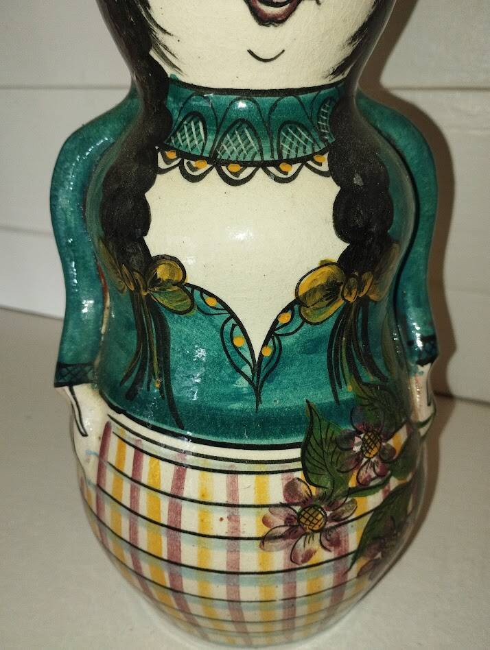 Vintage figurative pitcher in glazed terracotta – Female character