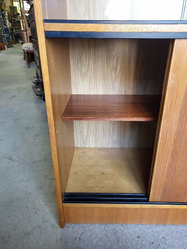 Showcase cabinet 1950/1960