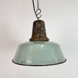 Lampe d'usine industrielle en émail à pétrole avec dessus en fonte, années 1960