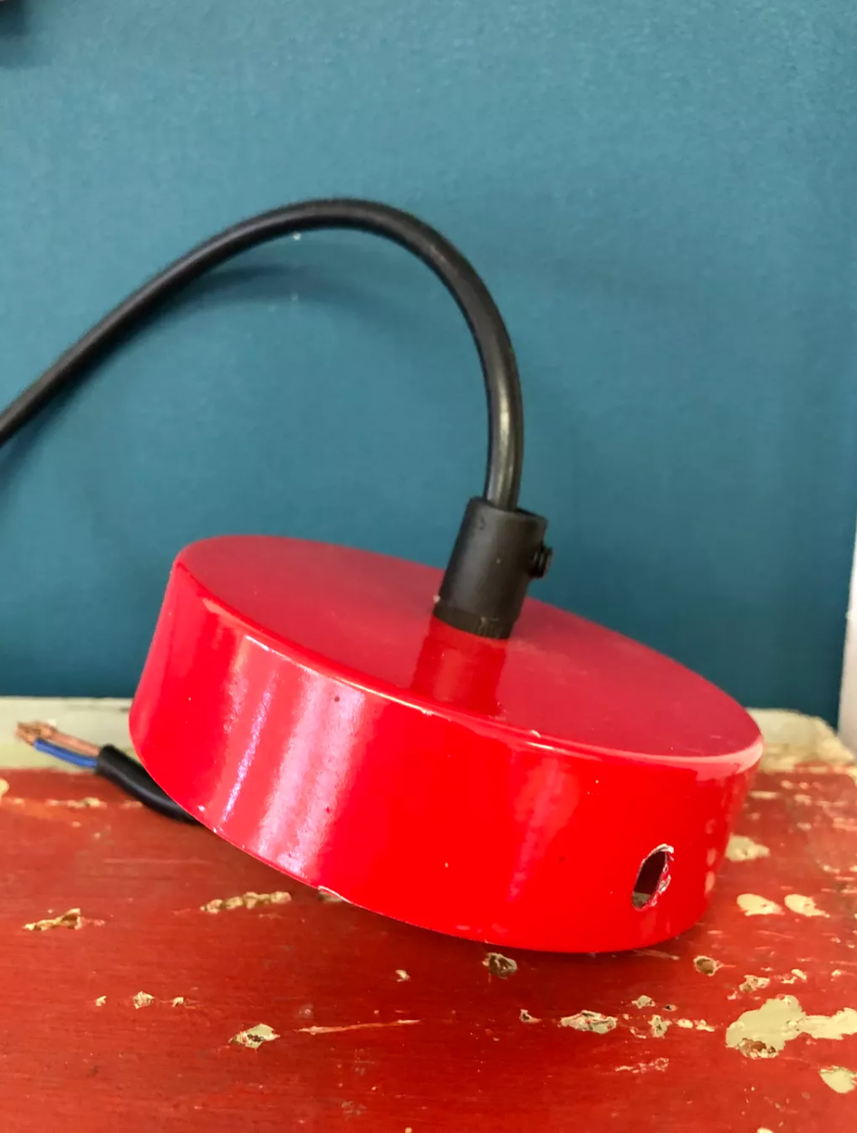 Industrial metal suspension