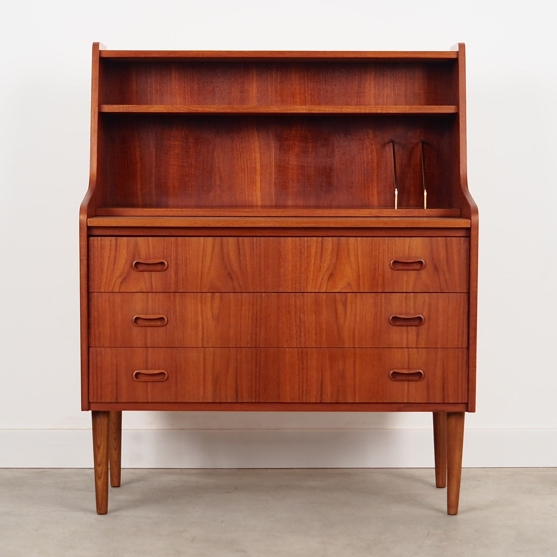 Secrétaire en teck, design danois, années 1970, production: Danemark