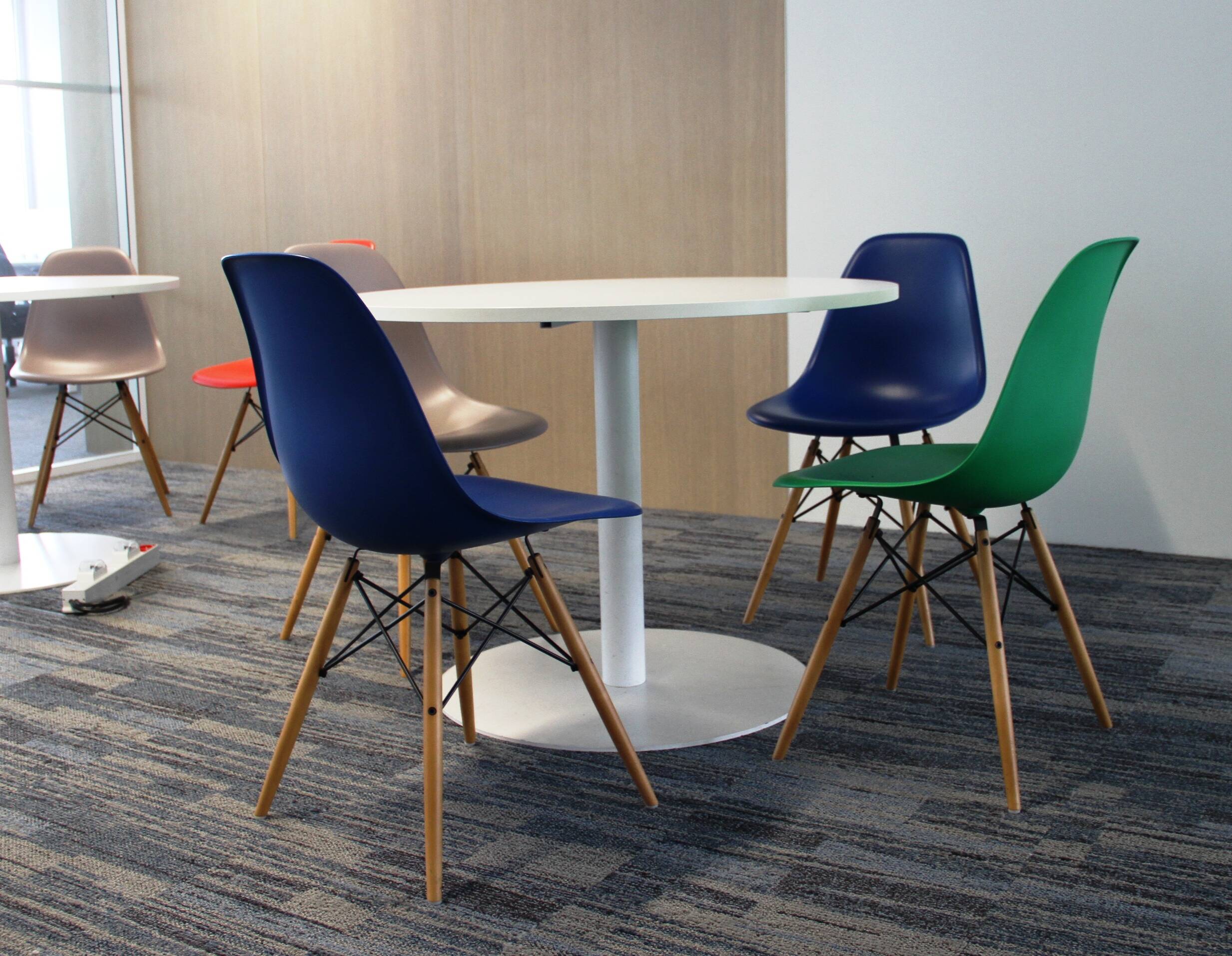 Chaise DSW, Charles & Ray Eames, Vitra