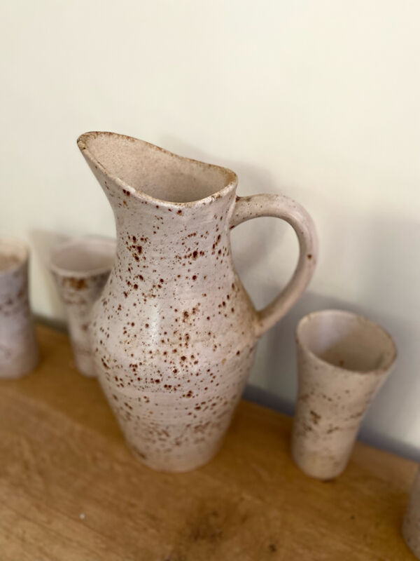 Service à orangeade en grès moucheté signé Farah, Vallauris années 1960-70