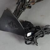 Daum, lampe de table art-déco fer forgé tulipe verre signée sb
