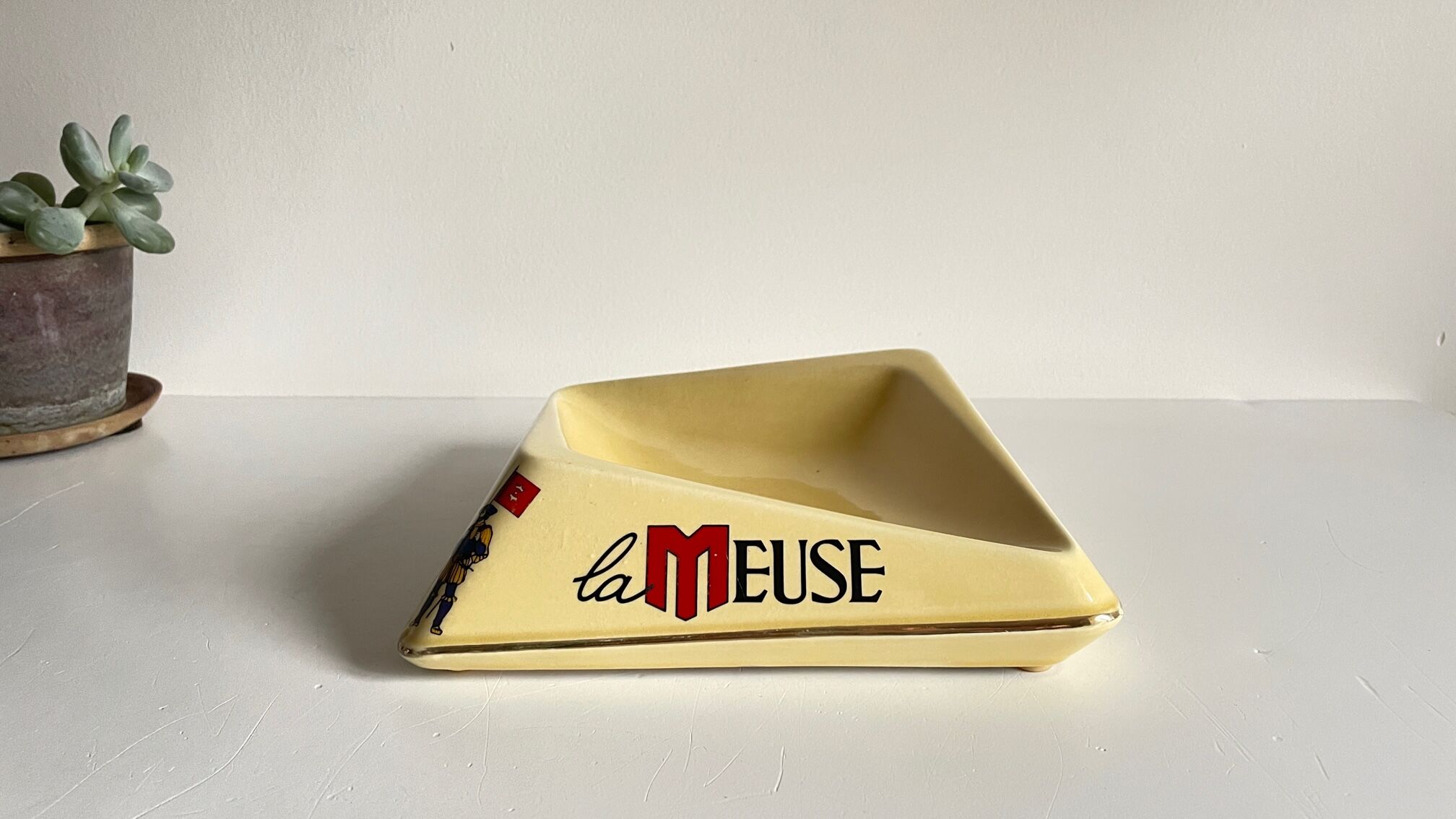 Vintage ceramic bistro ashtray