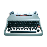 Olivetti Typewriter Lettera 22
