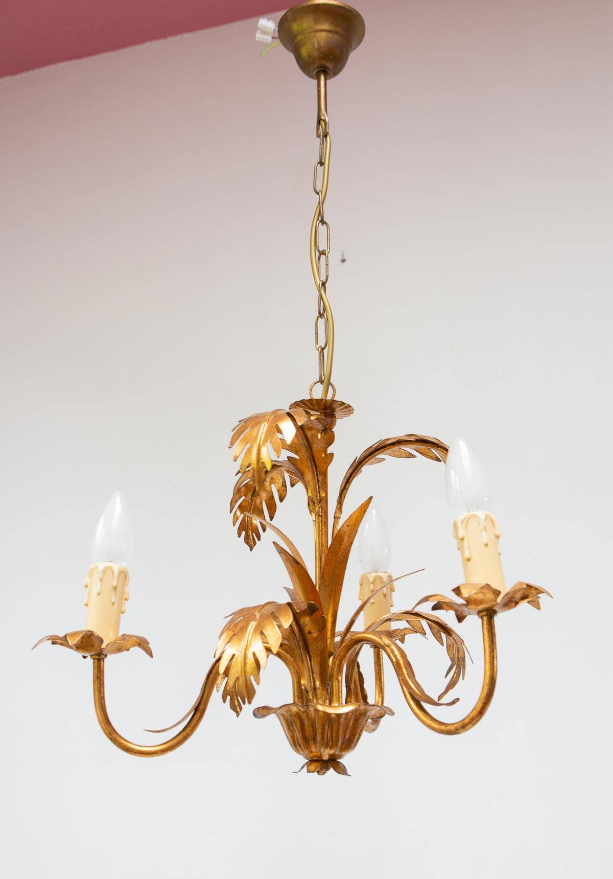 Lustre italien en metal doré feuilles palmier