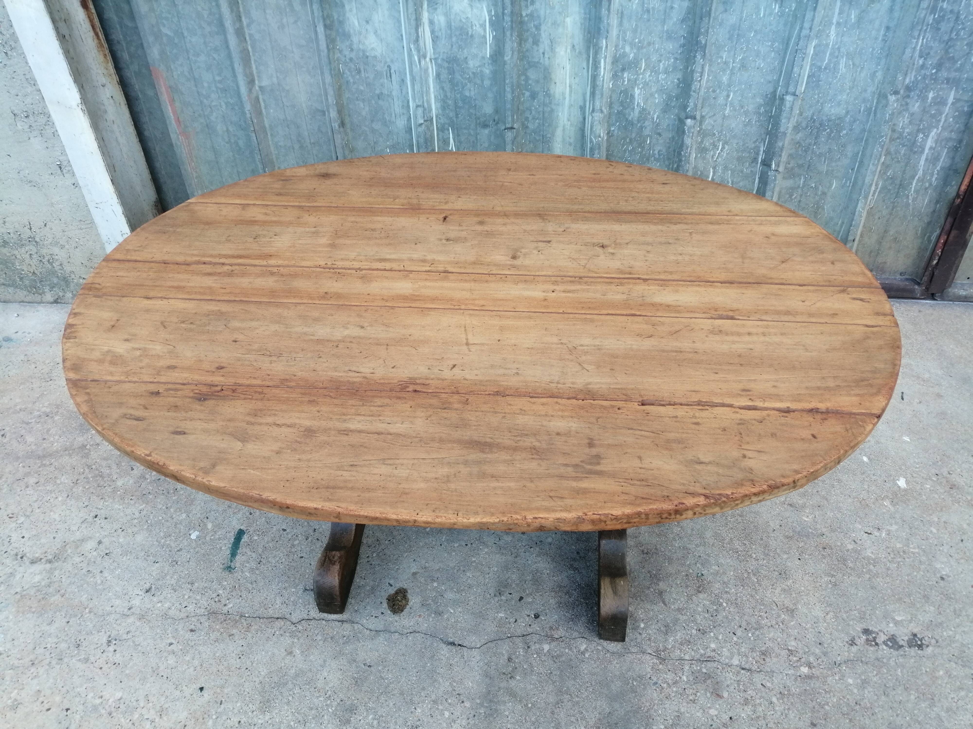 Oval winegrower's table in pine small model