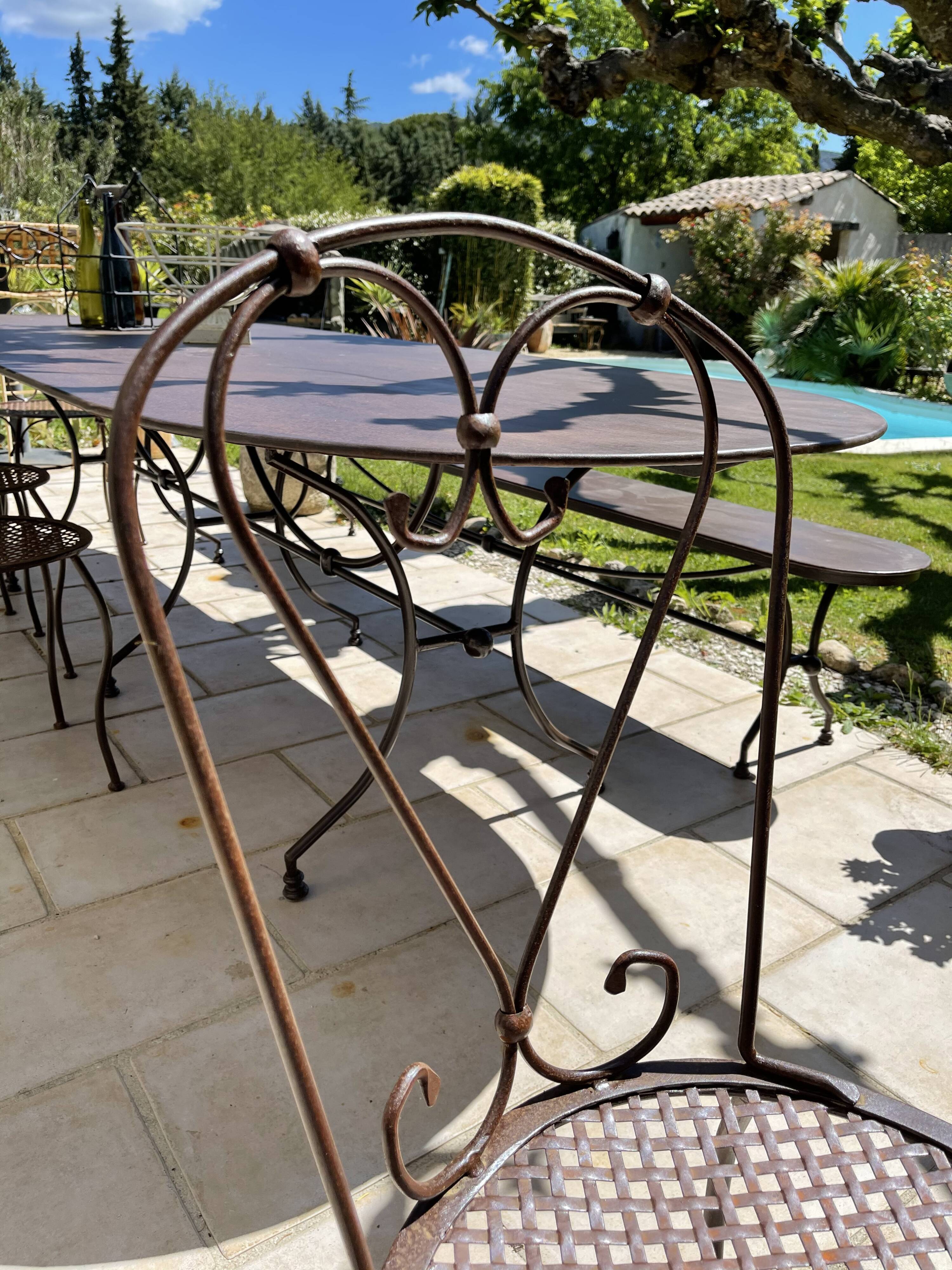 Chaise de jardin en fer forgé artisanal