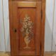 Ancien meuble confiturier Alsace decor fleurs